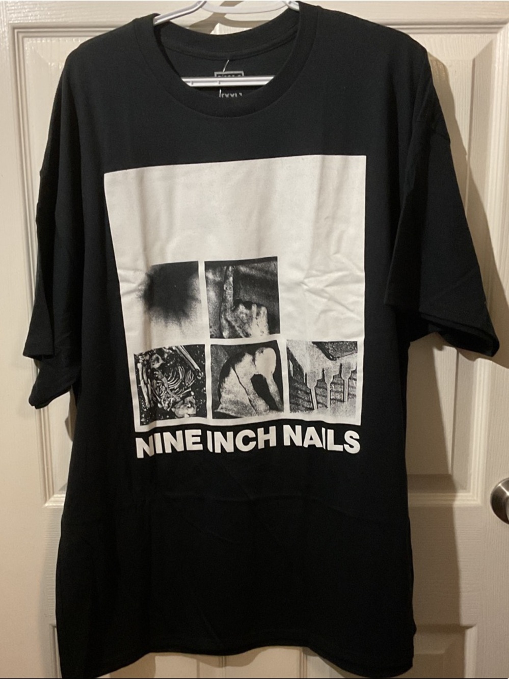 NWT Nine Inch Nails Black Graphic Short Sleeve Tee